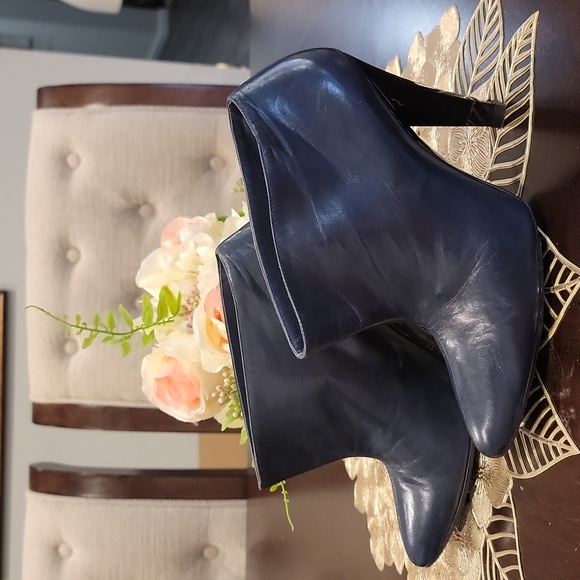 Authentic Balenciaga boots - Picture 2 of 9